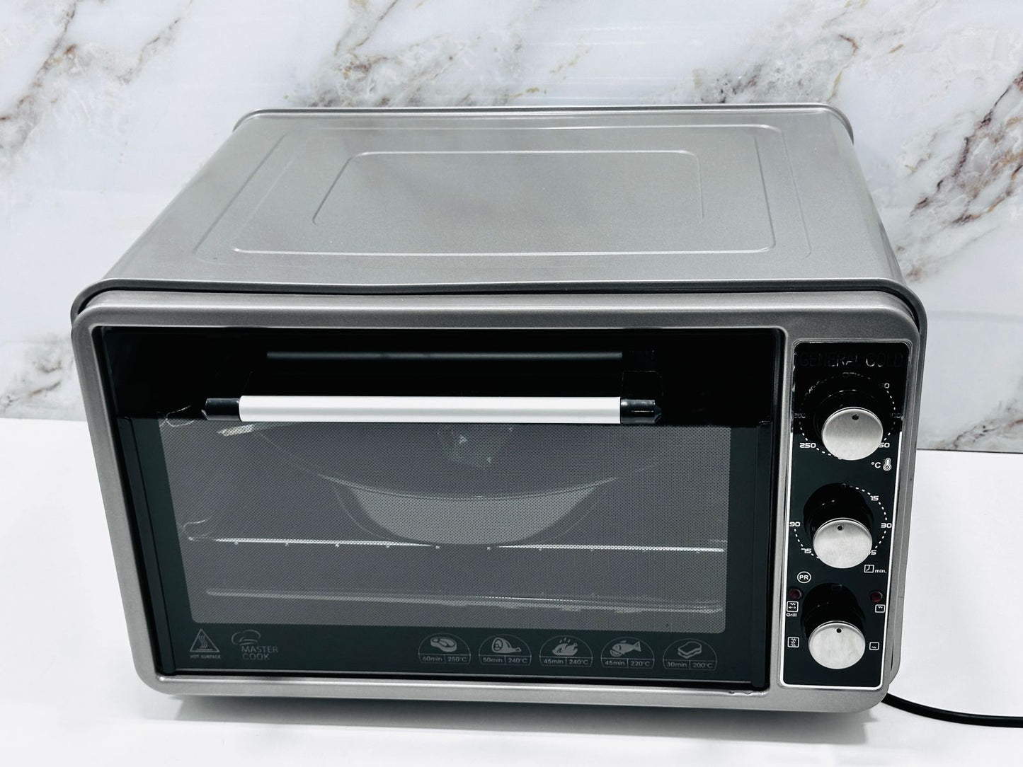 Four Électrique General Gold 38L